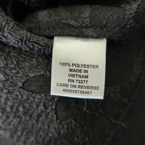 Elle Black Pleated Rose Applique Full Knee Length Skirt-Size 6 - Picture 8 of 9